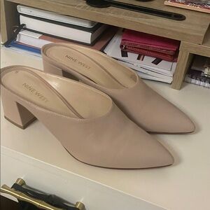 Nine West Women's Nude Block Heel Mules